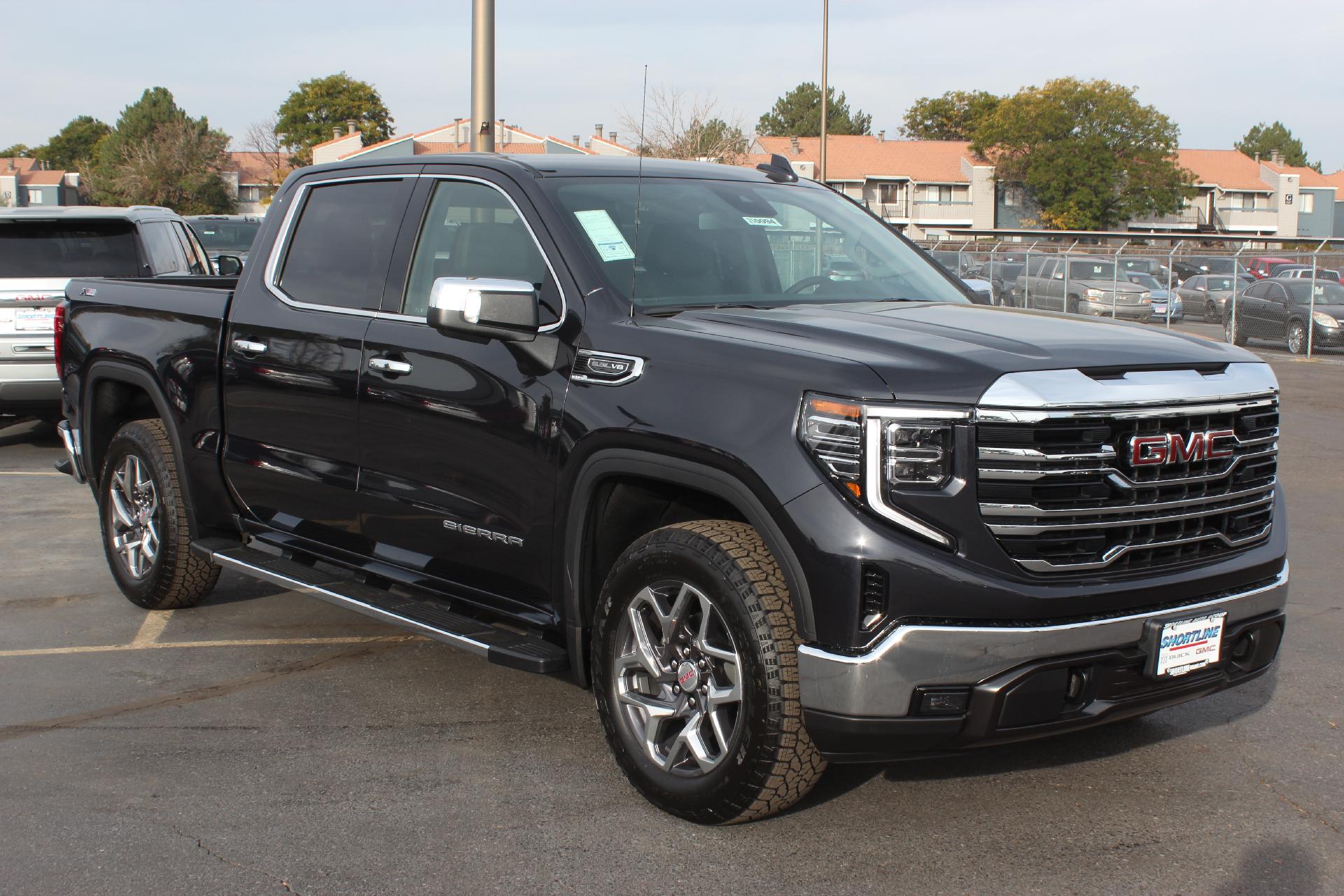 2025 GMC Sierra 1500 Vehicle Photo in AURORA, CO 80012-4011