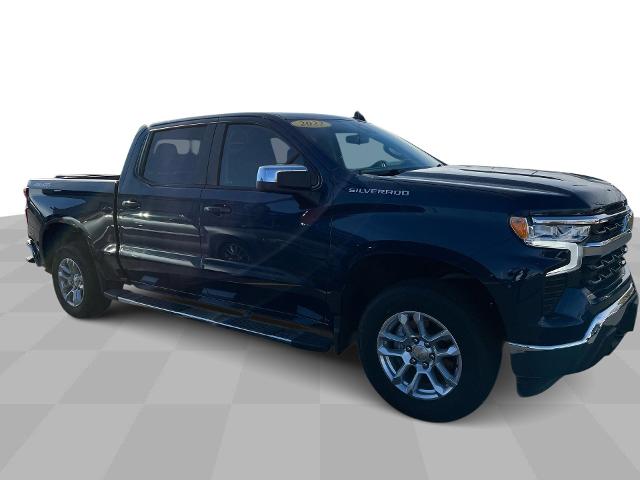 2022 Chevrolet Silverado 1500 Vehicle Photo in MASSENA, NY 13662-2255