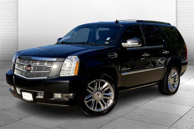 2013 Cadillac Escalade Vehicle Photo in INDEPENDENCE, MO 64055-1377