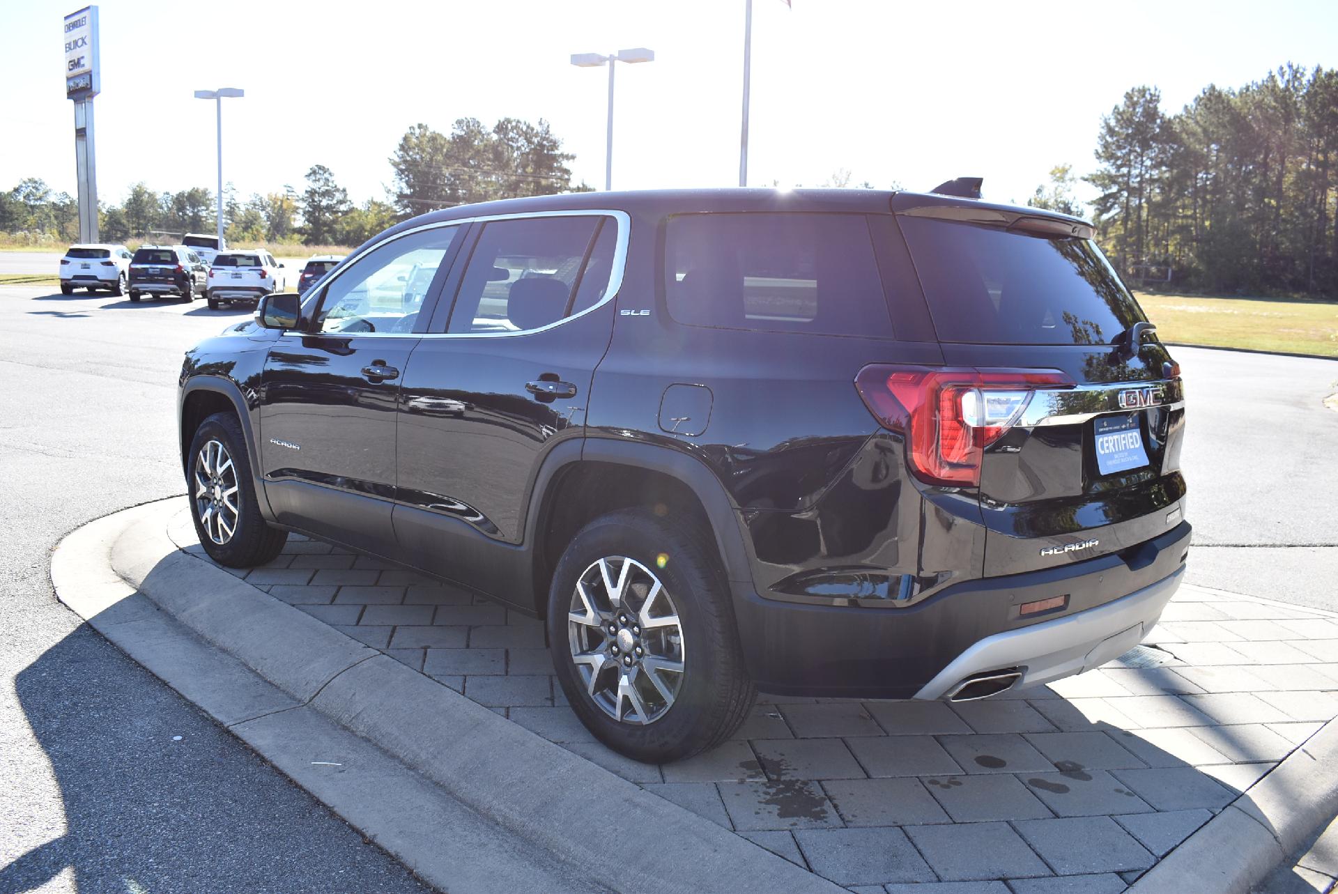 Used 2023 GMC Acadia SLE with VIN 1GKKNKL43PZ151395 for sale in Milledgeville, GA