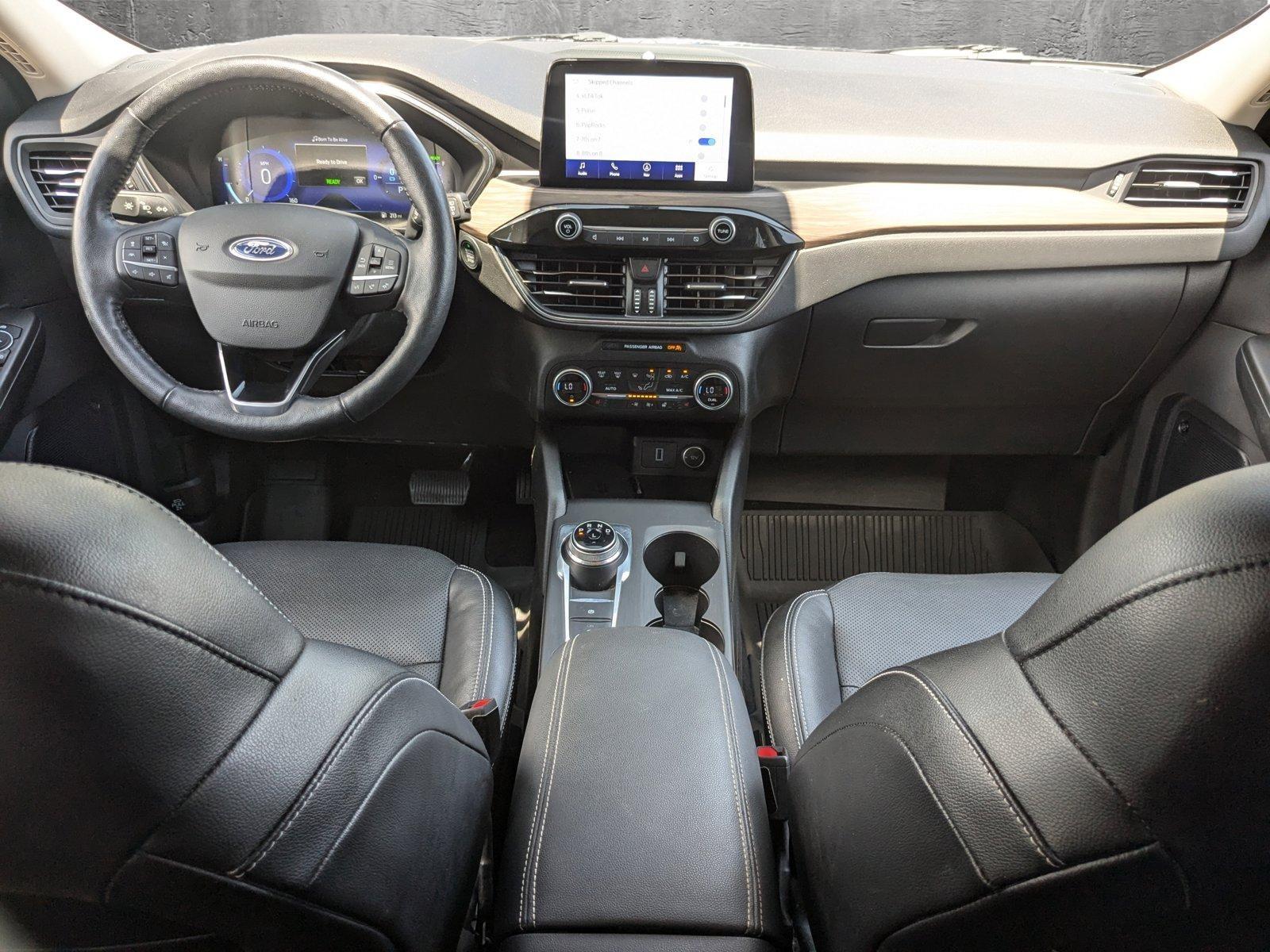 2020 Ford Escape Vehicle Photo in St. Petersburg, FL 33713