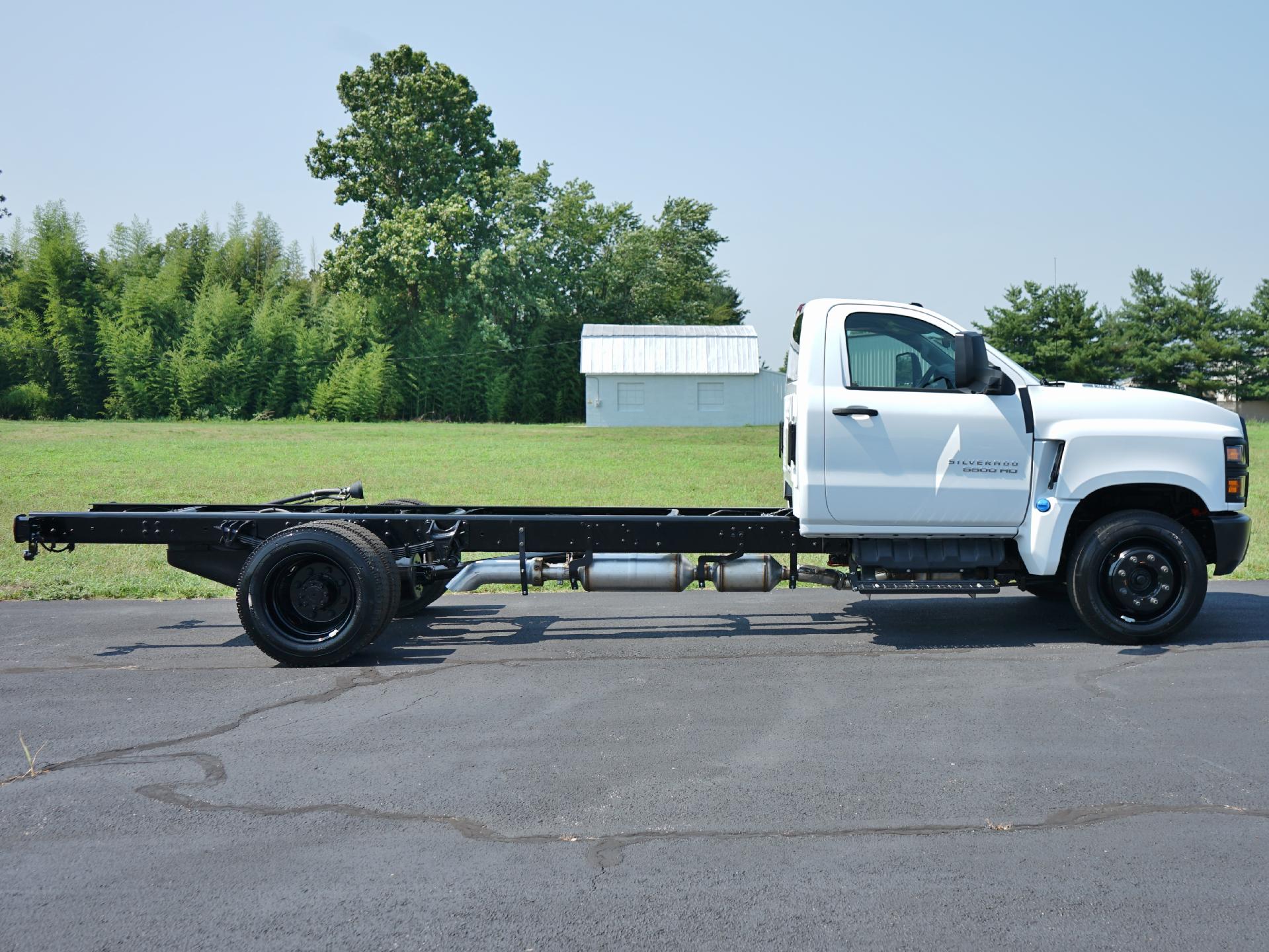 2024 Chevrolet Silverado 5500 HD Vehicle Photo in SMYRNA, DE 19977-2874