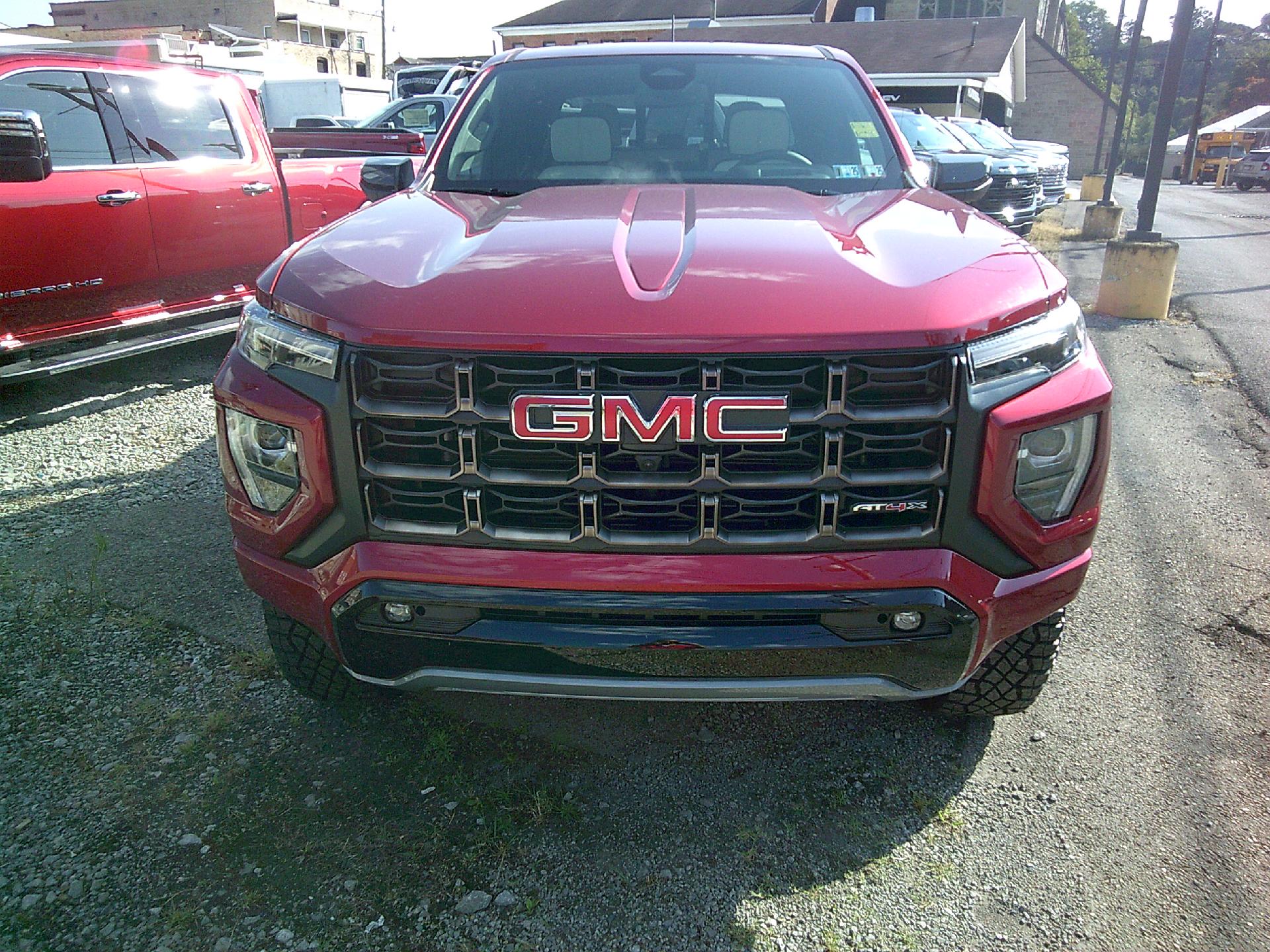 2024 GMC Canyon Vehicle Photo in KITTANNING, PA 16201-1536