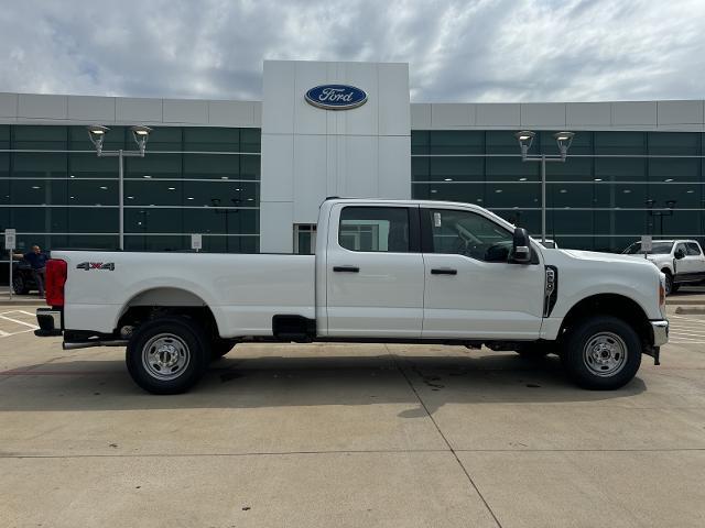 2024 Ford Super Duty F-250 SRW Vehicle Photo in Terrell, TX 75160