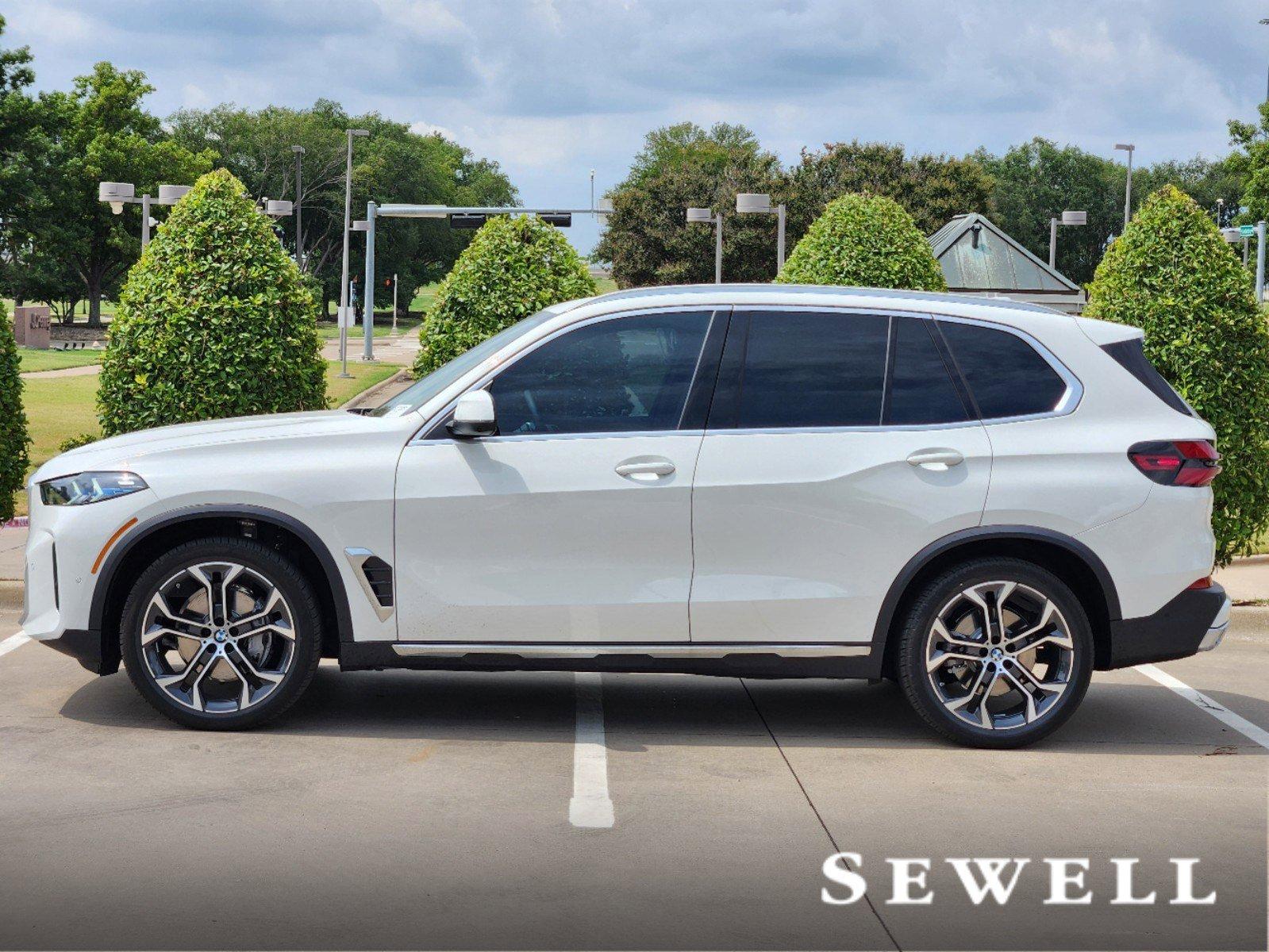 2025 BMW X5 xDrive40i Vehicle Photo in PLANO, TX 75024