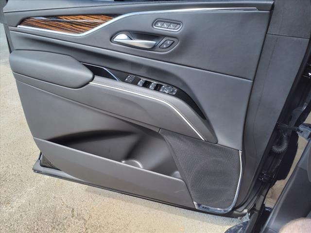 2024 Cadillac Escalade Vehicle Photo in Denton, TX 76205