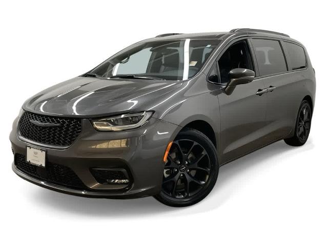 2022 Chrysler Pacifica Vehicle Photo in PORTLAND, OR 97225-3518