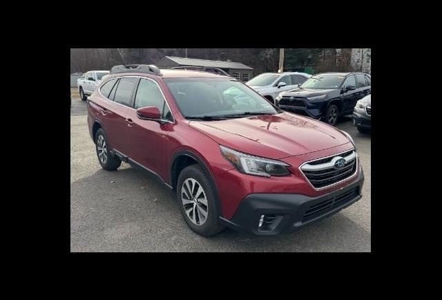 2022 Subaru Outback Vehicle Photo in Oshkosh, WI 54904