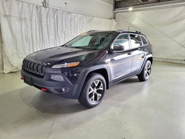 Used 2016 Jeep Cherokee Trailhawk with VIN 1C4PJMBS4GW185730 for sale in Pinconning, MI