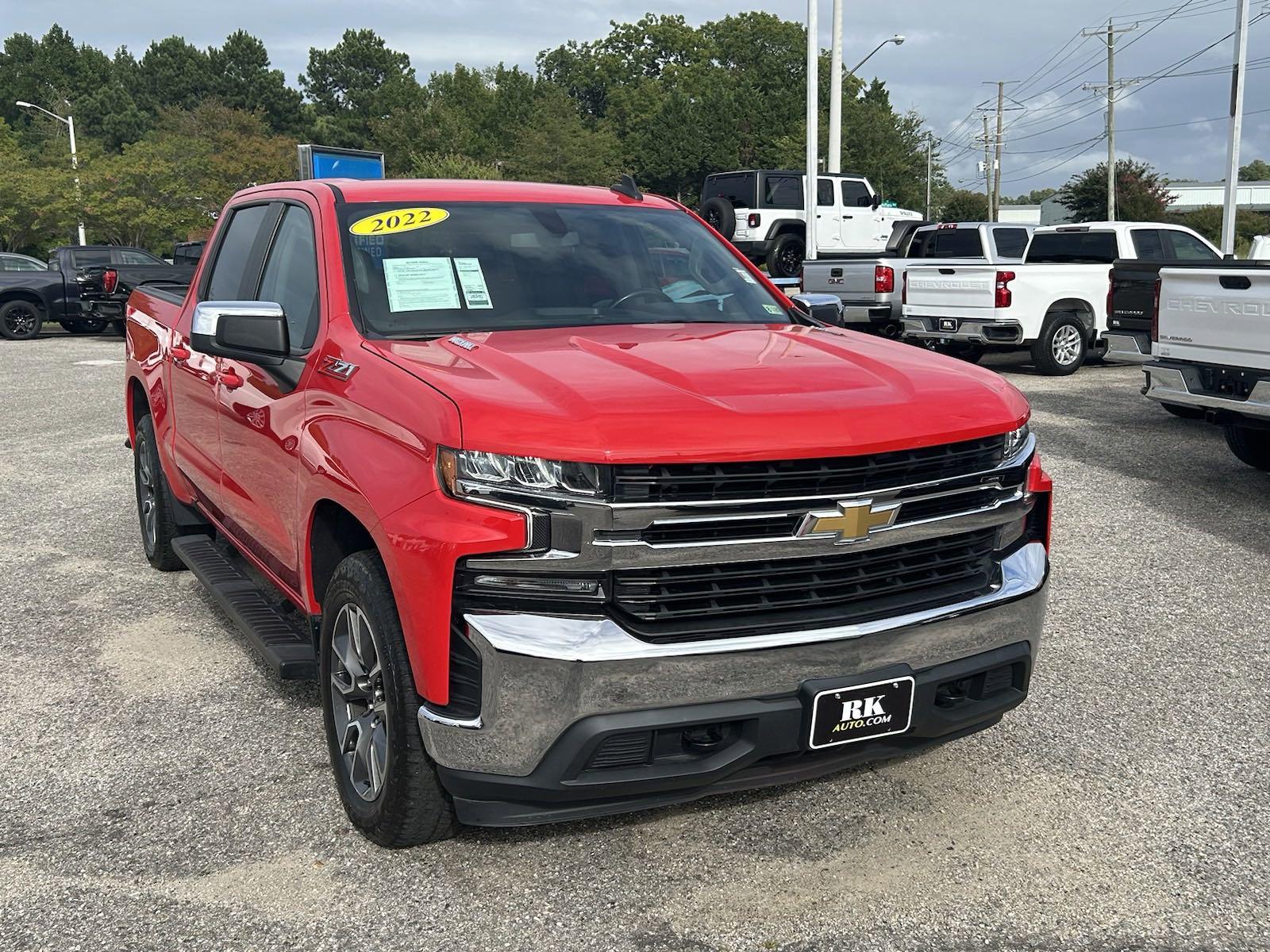 Used 2022 Chevrolet Silverado 1500 Limited LT with VIN 3GCUYDET9NG133623 for sale in Virginia Beach, VA