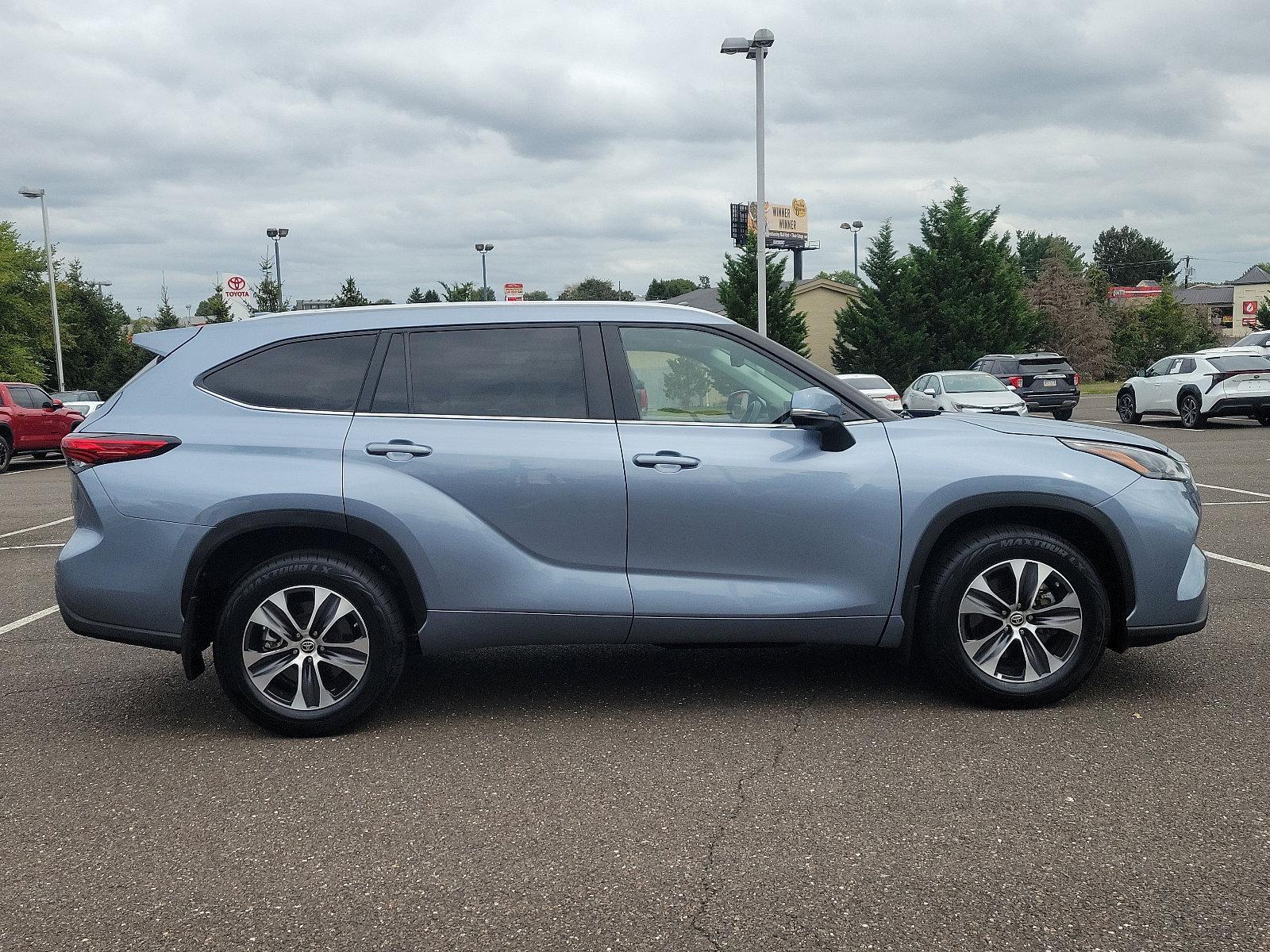 2023 Toyota Highlander Vehicle Photo in Trevose, PA 19053