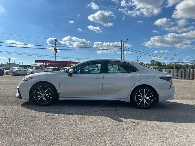 2022 Toyota Camry Vehicle Photo in TUPELO, MS 38801-6508