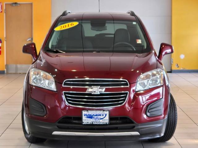 Used 2016 Chevrolet Trax LT with VIN 3GNCJLSB9GL138070 for sale in Glen Ellyn, IL