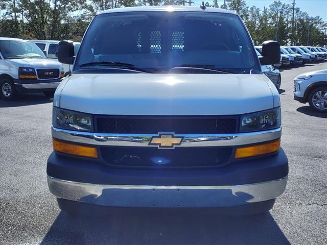 Used 2022 Chevrolet Express Cargo Work Van with VIN 1GCWGAFP2N1222461 for sale in North Olmsted, OH