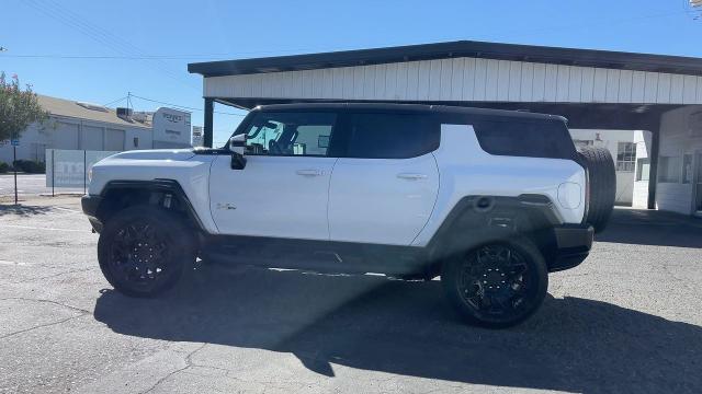 2025 GMC HUMMER EV SUV Vehicle Photo in TURLOCK, CA 95380-4918