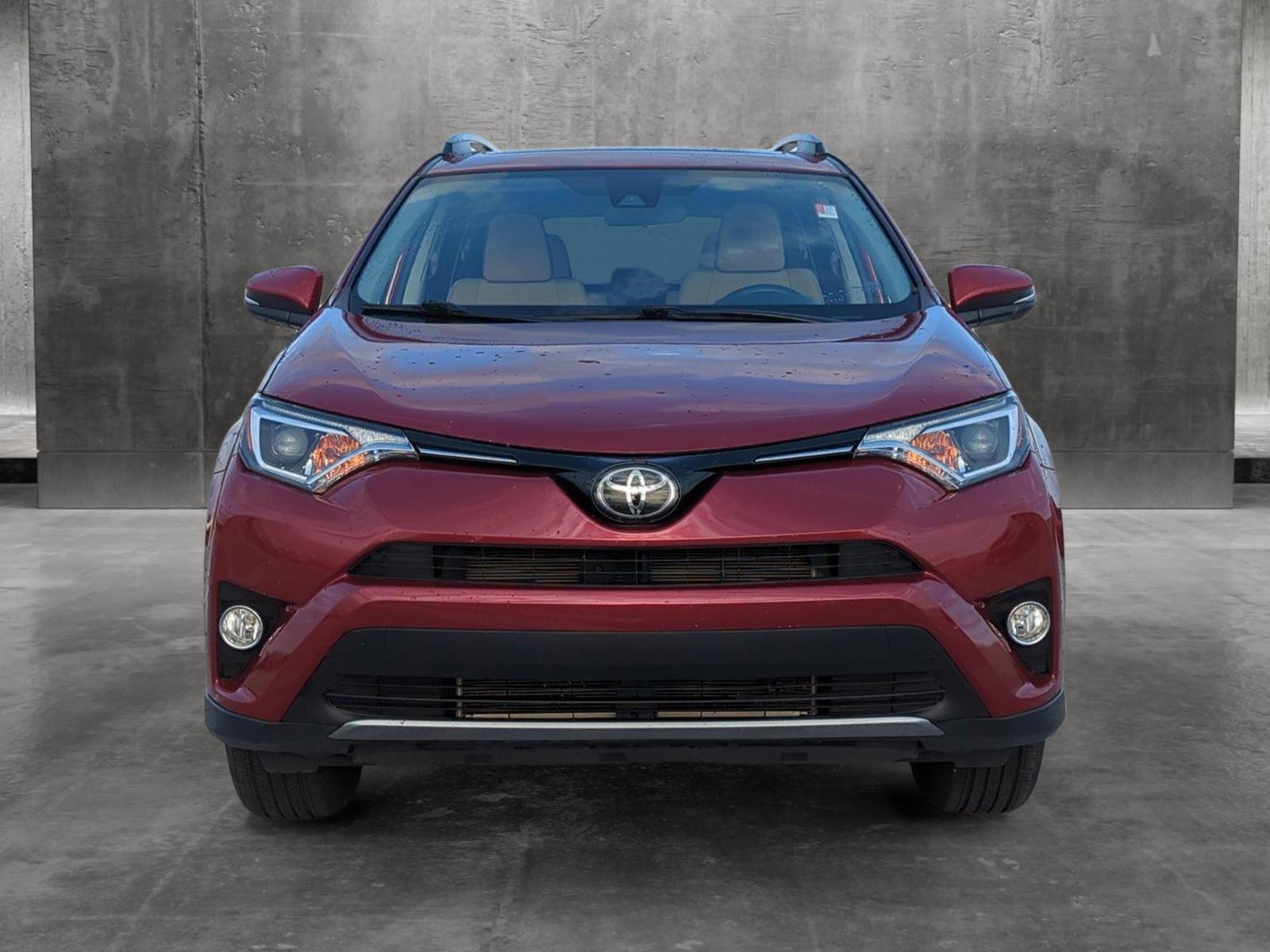 2018 Toyota RAV4 Vehicle Photo in Ft. Myers, FL 33907