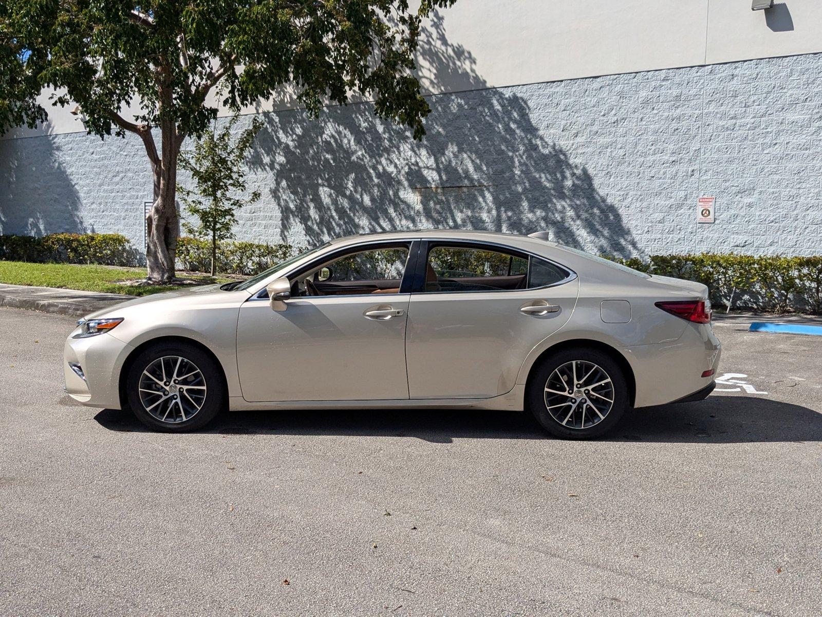 2016 Lexus ES 350 Vehicle Photo in West Palm Beach, FL 33417