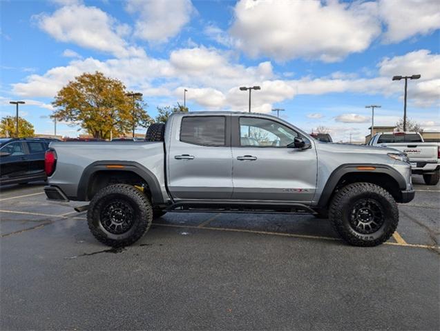 2024 GMC Canyon Vehicle Photo in AURORA, CO 80012-4011