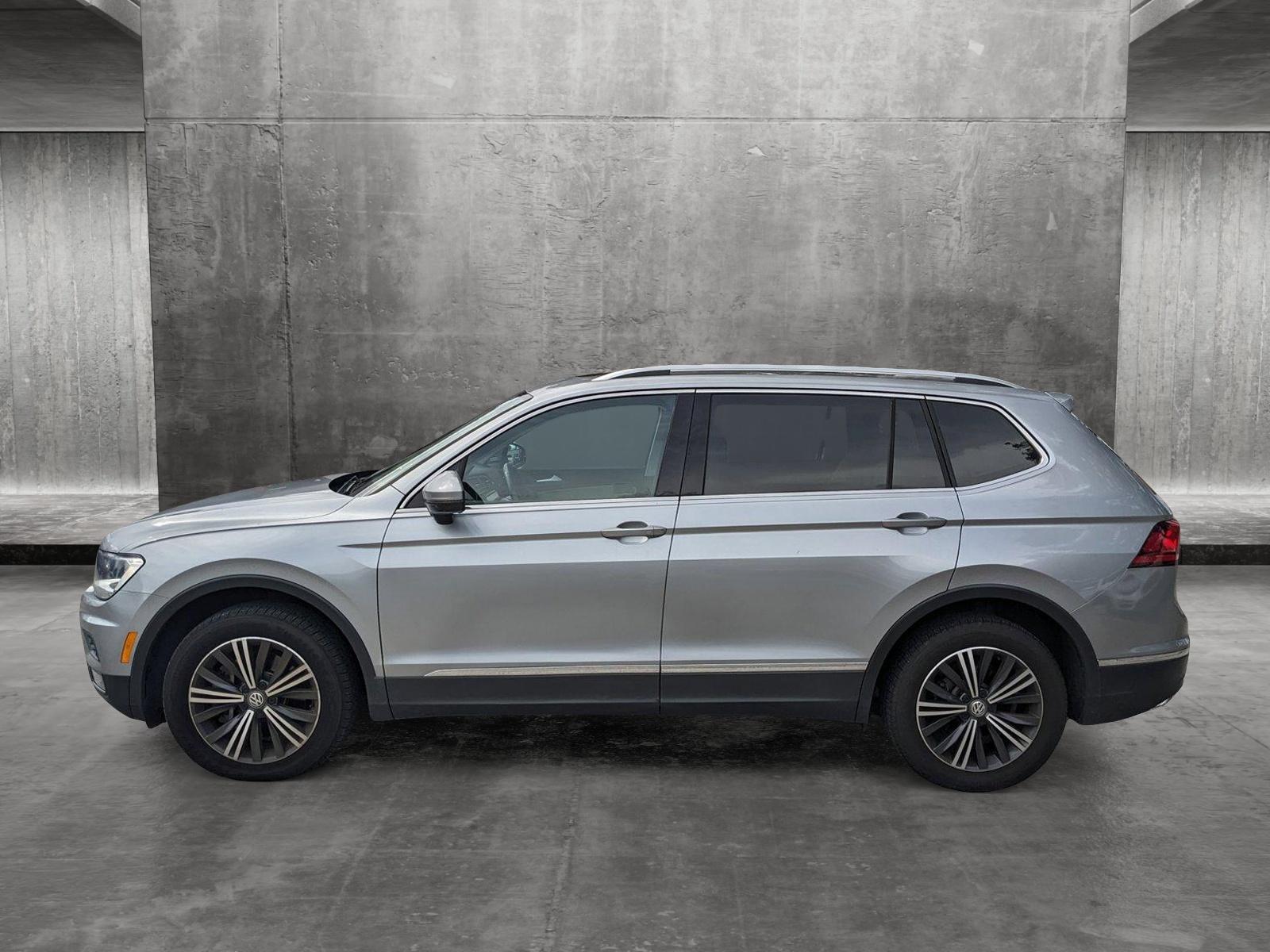 2019 Volkswagen Tiguan Vehicle Photo in GREENACRES, FL 33463-3207