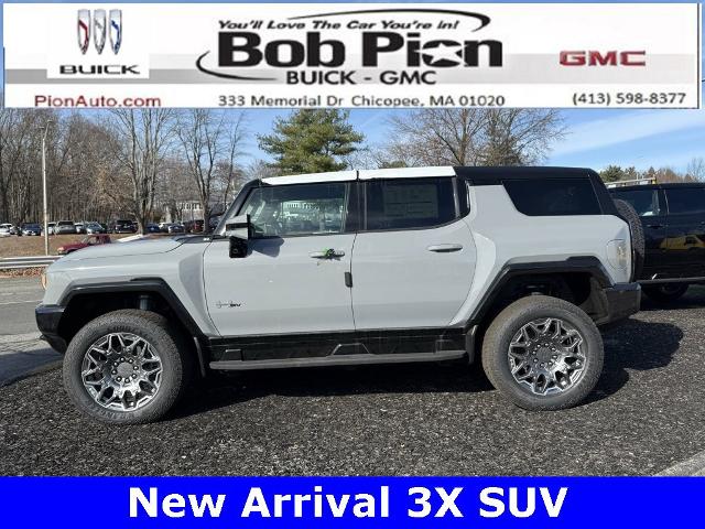 2024 GMC HUMMER EV SUV Vehicle Photo in CHICOPEE, MA 01020-5001