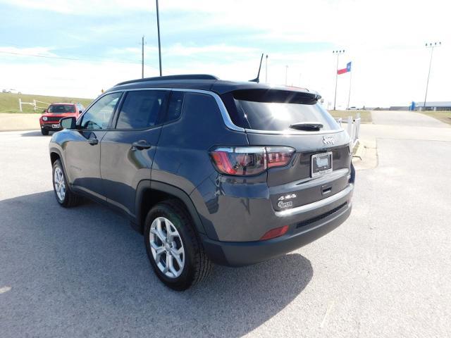 2024 Jeep Compass Vehicle Photo in Gatesville, TX 76528