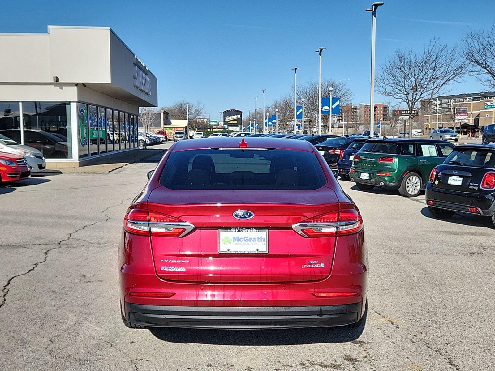 2019 Ford Fusion Hybrid Vehicle Photo in Cedar Rapids, IA 52402