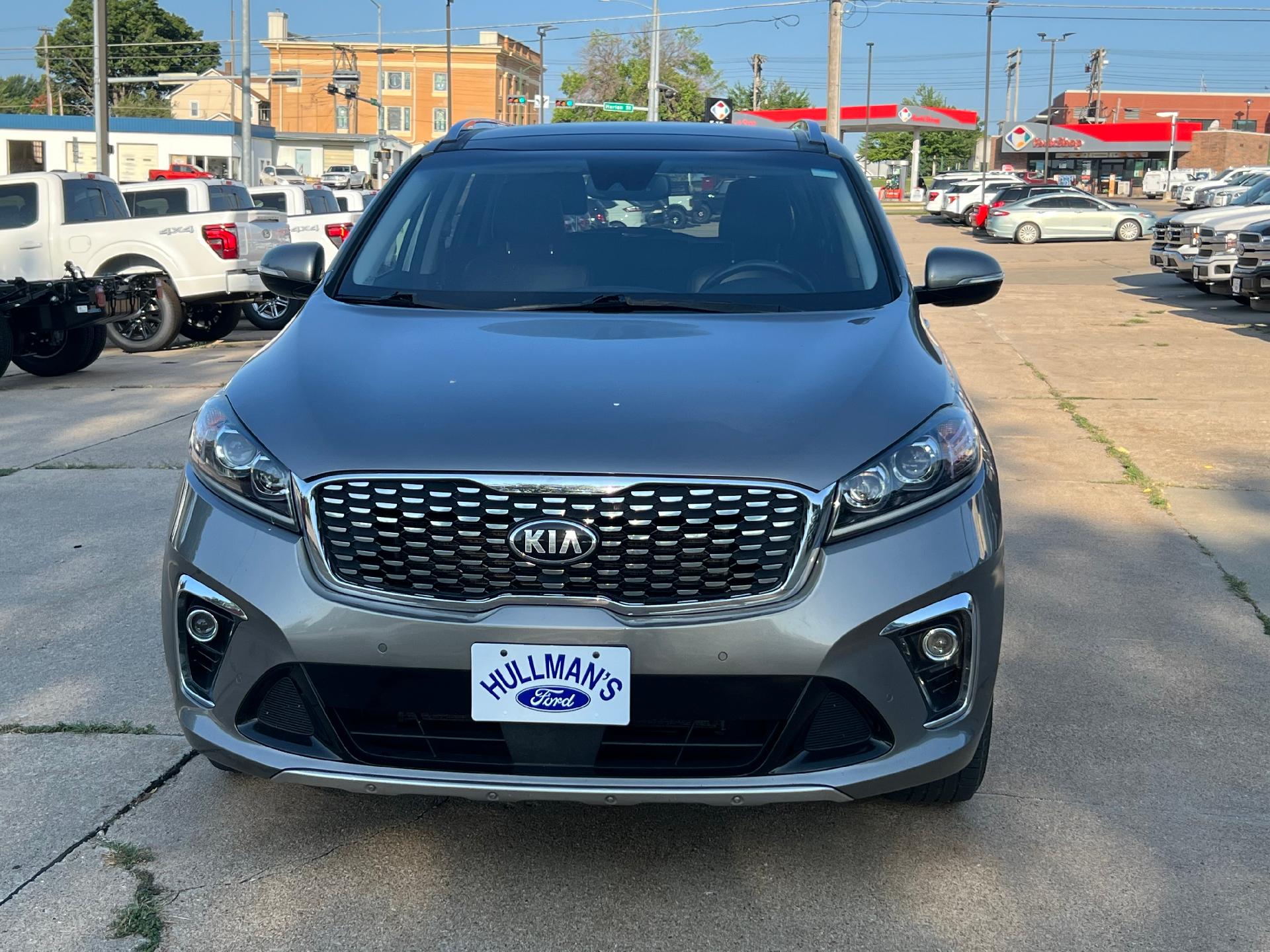 Used 2019 Kia Sorento SX with VIN 5XYPK4A59KG456795 for sale in Kansas City