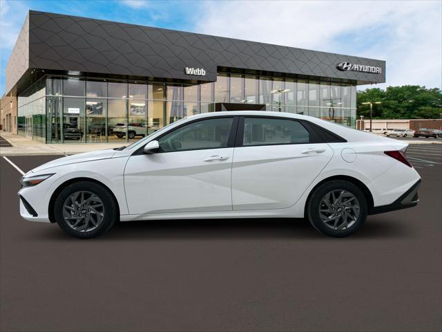 2024 Hyundai ELANTRA Vehicle Photo in Merrillville, IN 46410