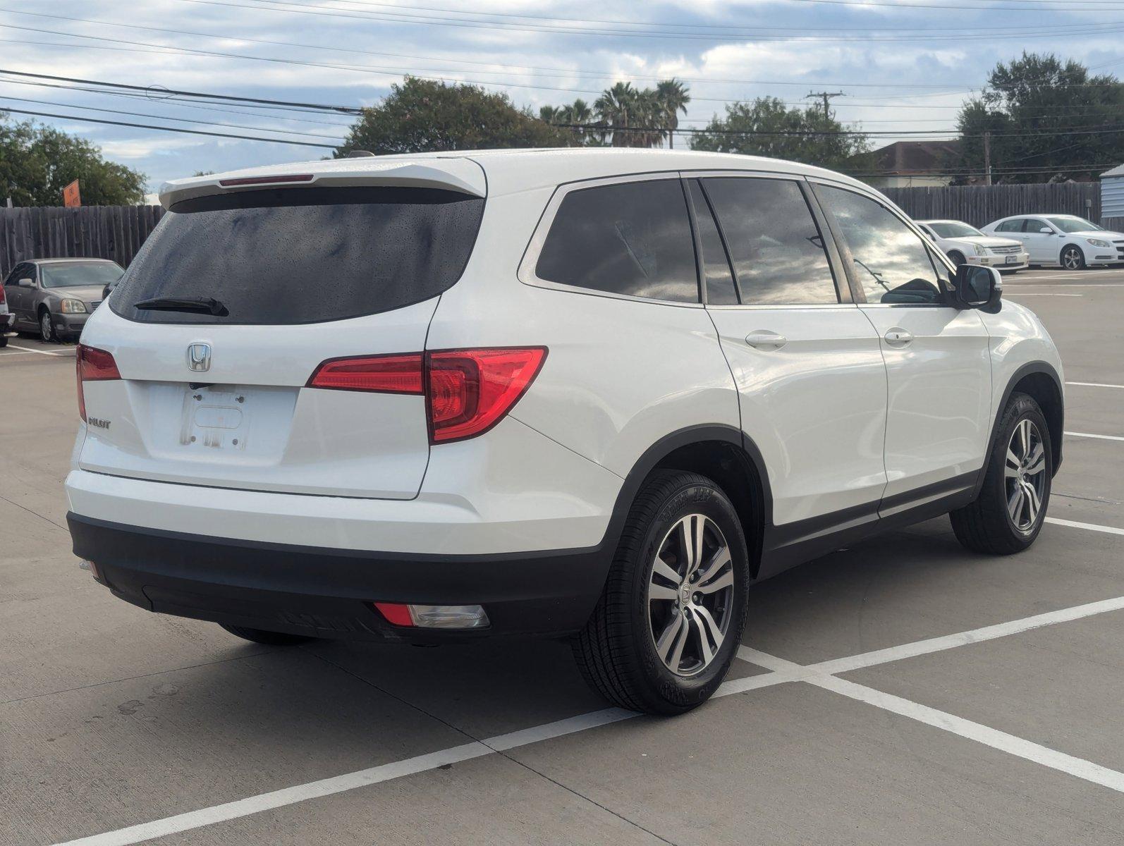 2018 Honda Pilot Vehicle Photo in CORPUS CHRISTI, TX 78412-4902