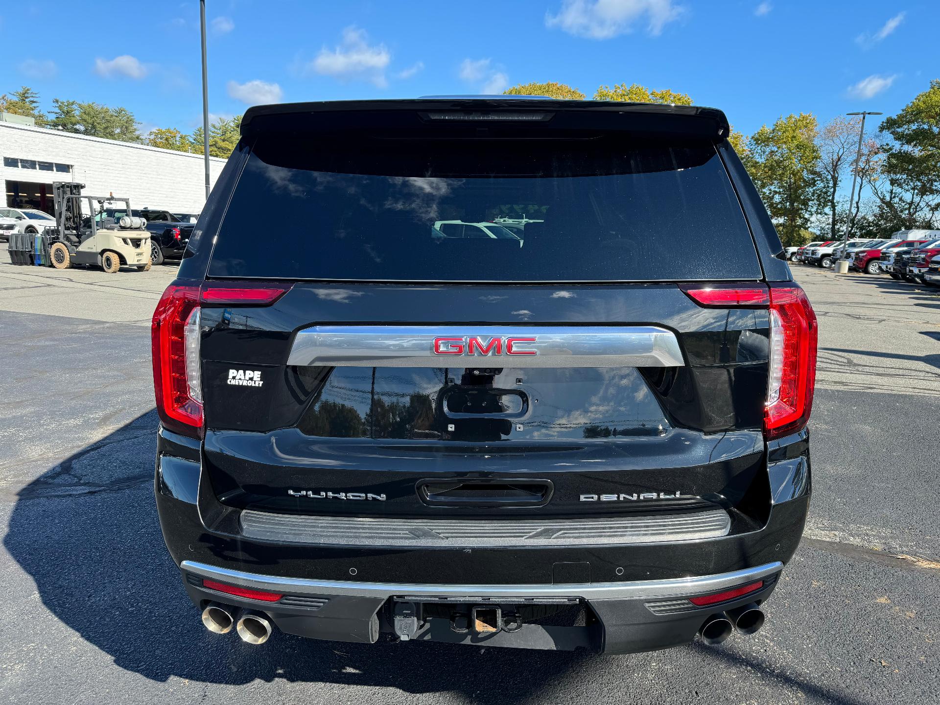 2023 GMC Yukon XL Vehicle Photo in SOUTH PORTLAND, ME 04106-1997