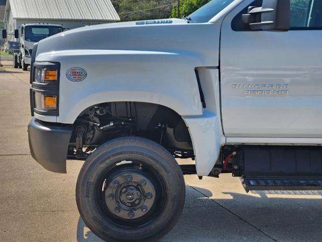 2024 Chevrolet Silverado 4500 HD Vehicle Photo in Weatherford, TX 76087