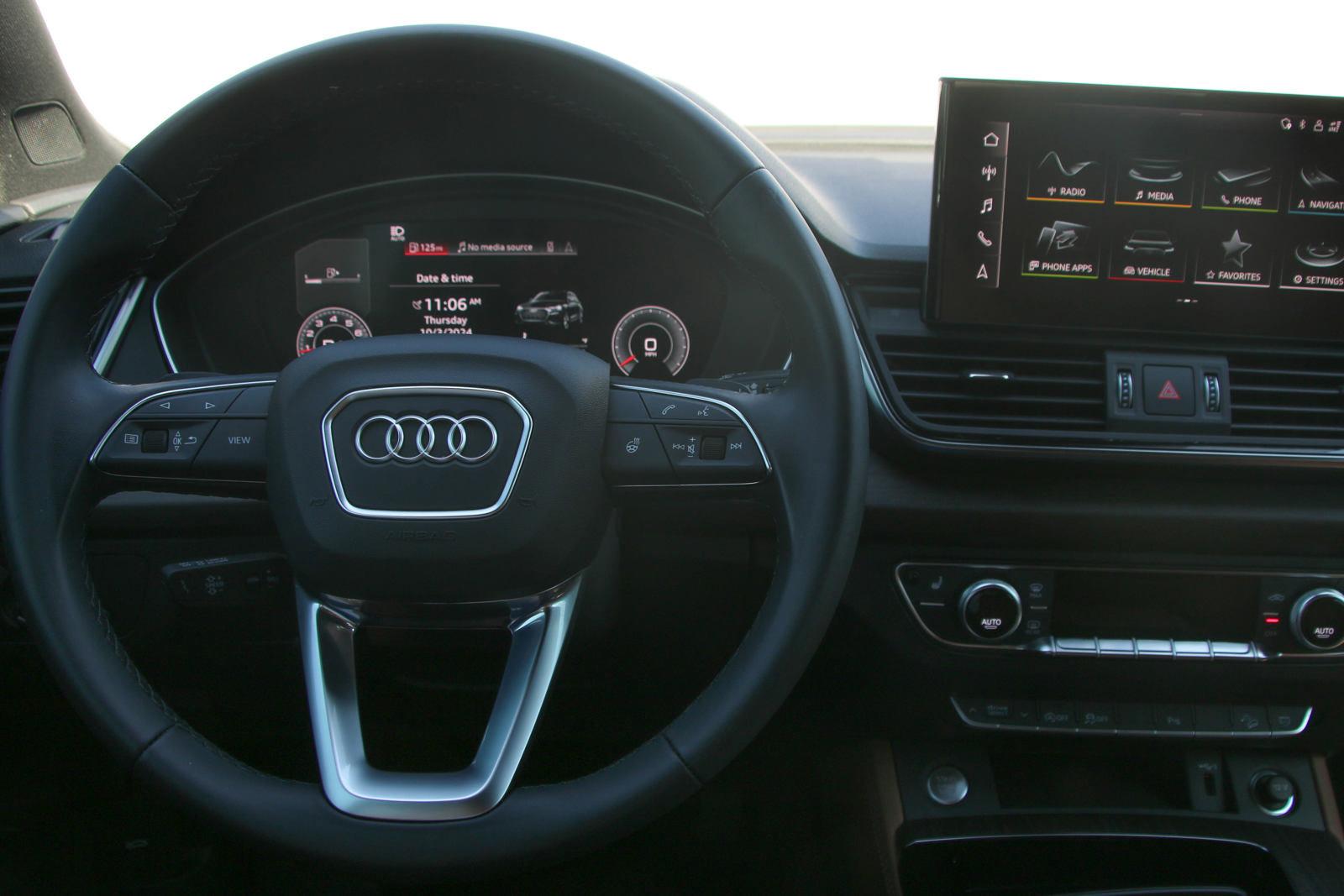 2023 Audi Q5 Vehicle Photo in SUGAR LAND, TX 77478