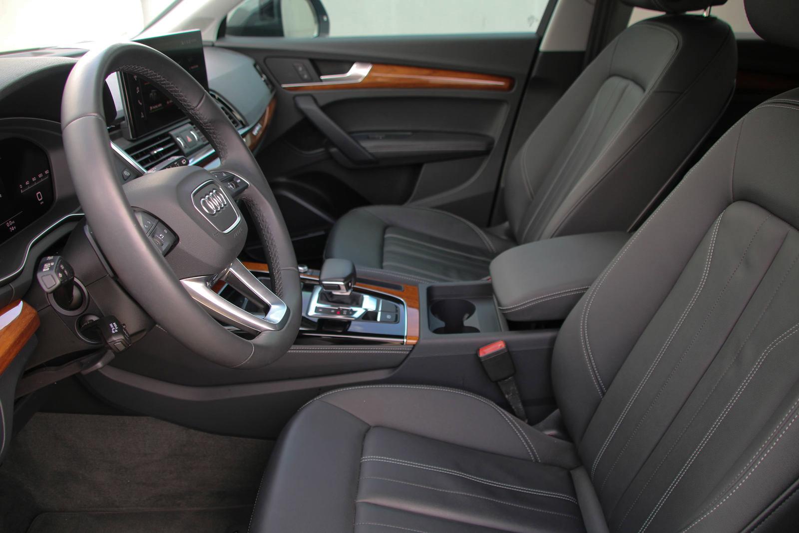 2023 Audi Q5 Vehicle Photo in SUGAR LAND, TX 77478