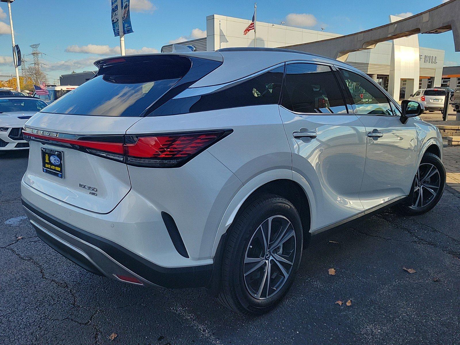 2024 Lexus RX 350 Vehicle Photo in Saint Charles, IL 60174