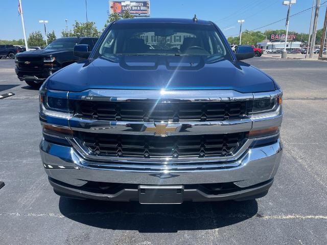 Used 2017 Chevrolet Silverado 1500 LT with VIN 3GCUKREC7HG287962 for sale in Poplar Bluff, MO