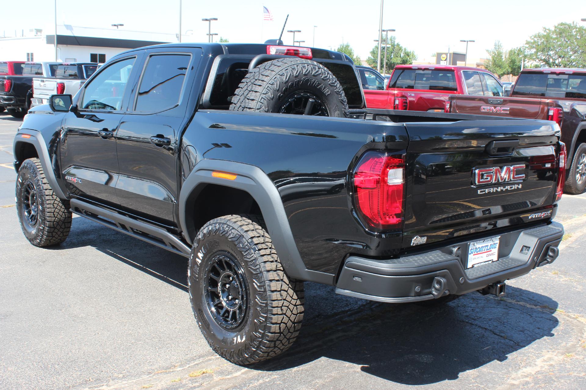 2024 GMC Canyon Vehicle Photo in AURORA, CO 80012-4011