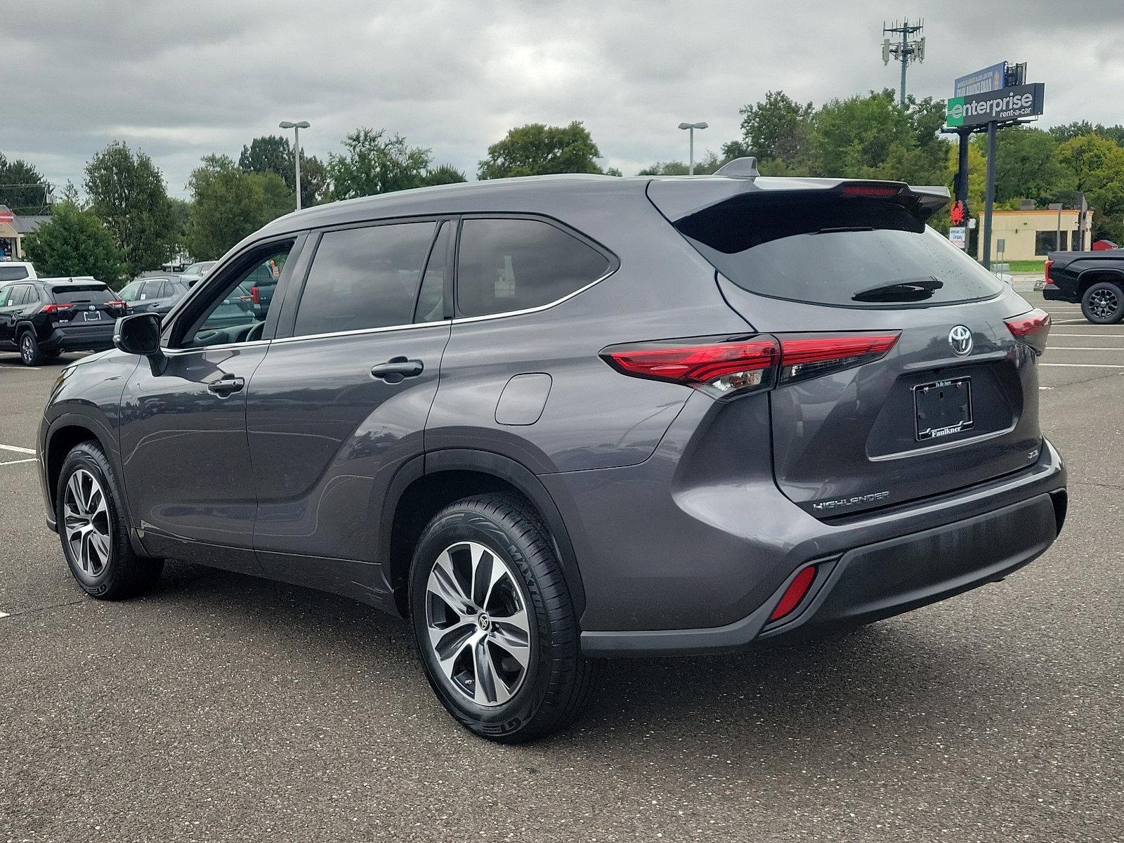 2022 Toyota Highlander Vehicle Photo in Trevose, PA 19053