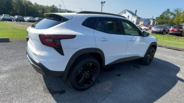 2025 Chevrolet Trax Vehicle Photo in THOMPSONTOWN, PA 17094-9014