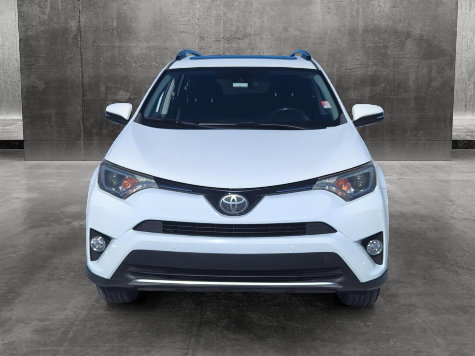 2018 Toyota RAV4 Vehicle Photo in Ft. Myers, FL 33907