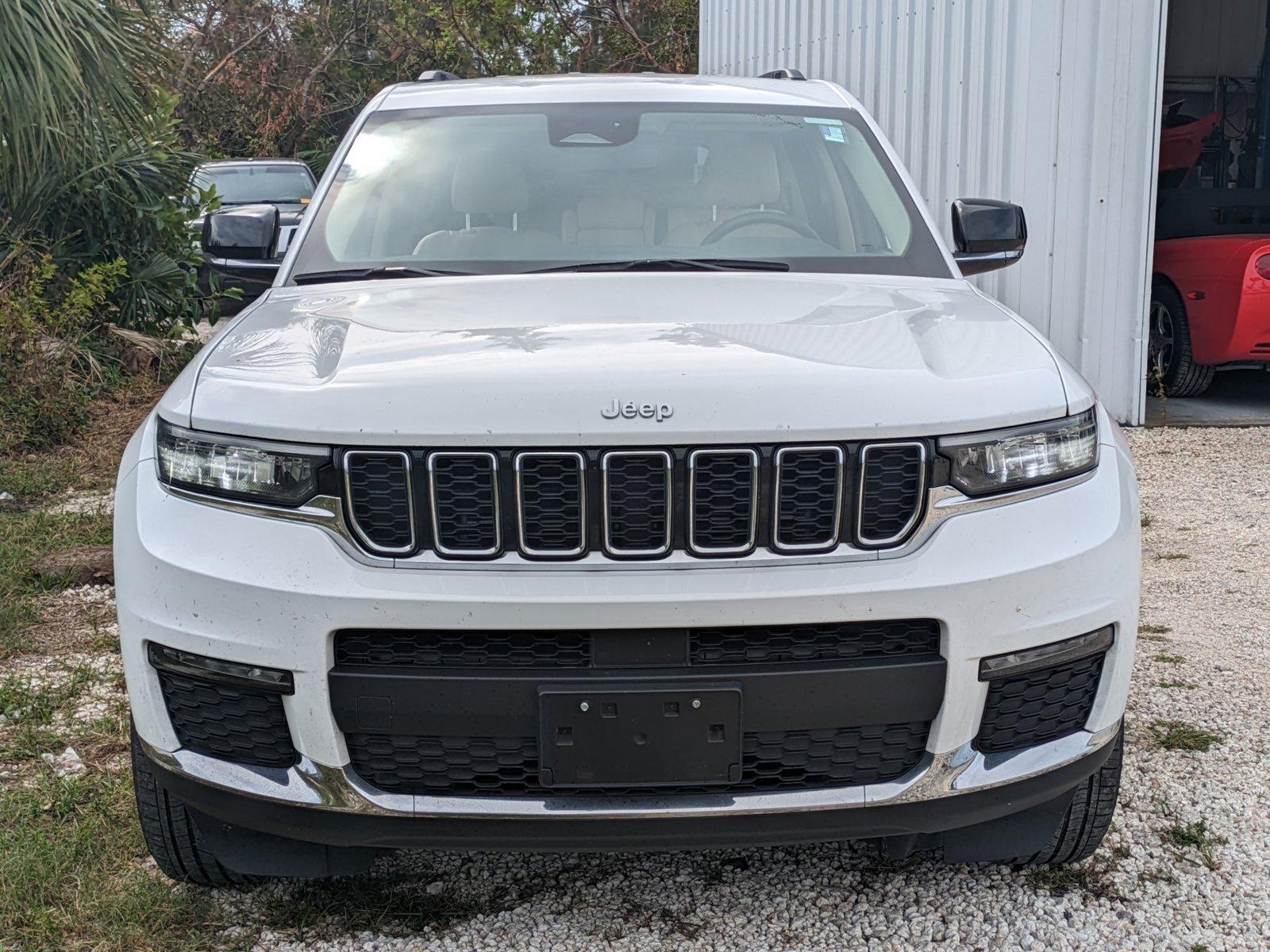 2022 Jeep Grand Cherokee L Vehicle Photo in Bradenton, FL 34207