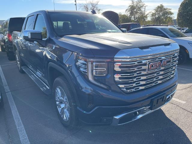 2022 GMC Sierra 1500 Vehicle Photo in GOODYEAR, AZ 85338-1310