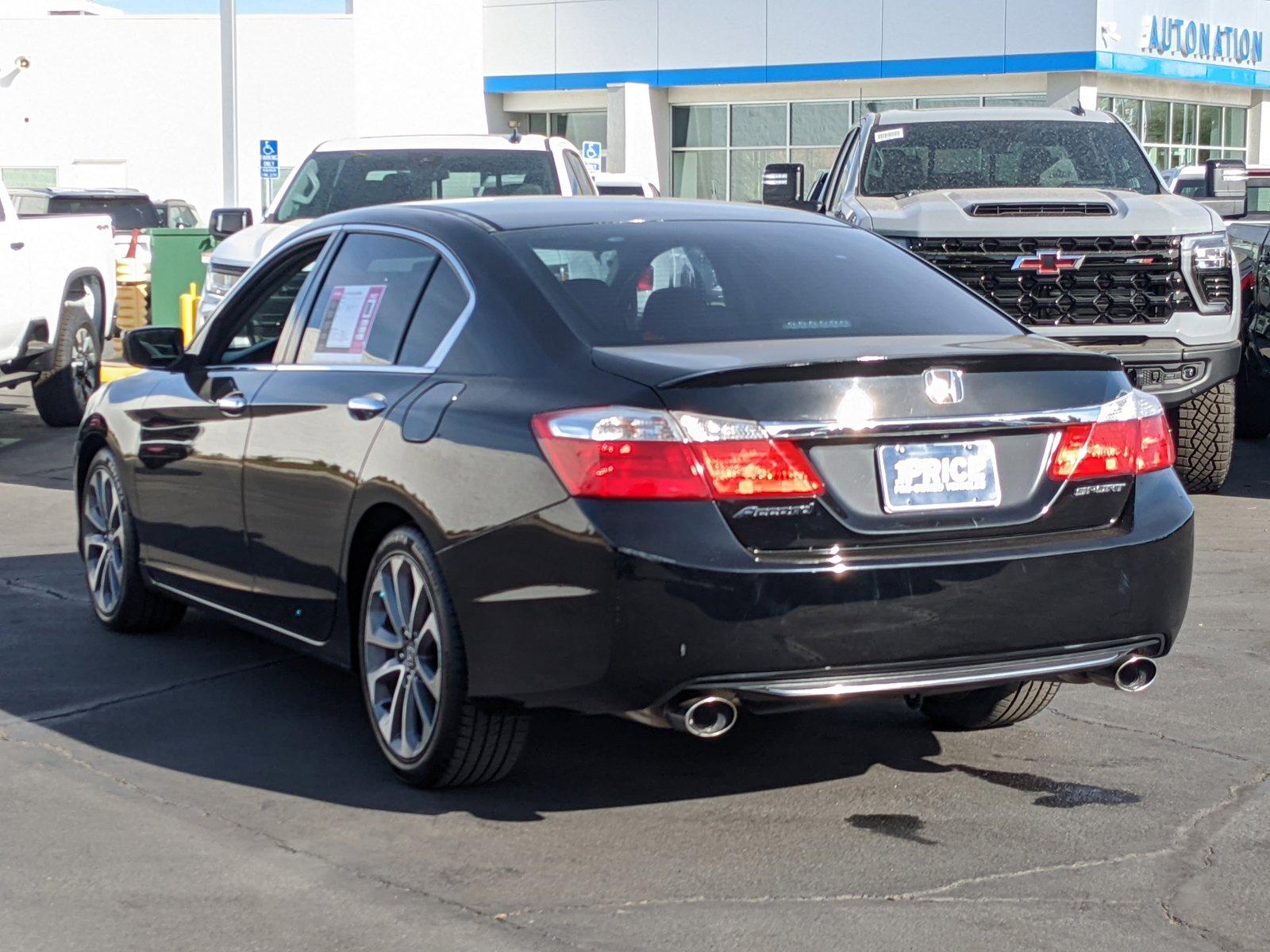 2015 Honda Accord Sedan Vehicle Photo in VALENCIA, CA 91355-1705