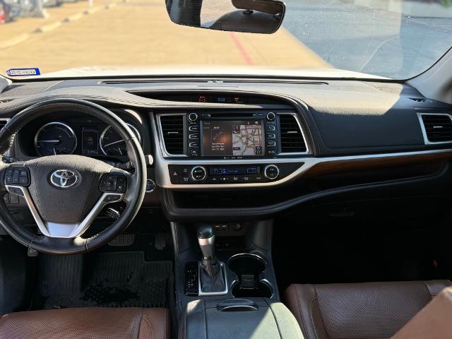 2019 Toyota Highlander Vehicle Photo in Grapevine, TX 76051