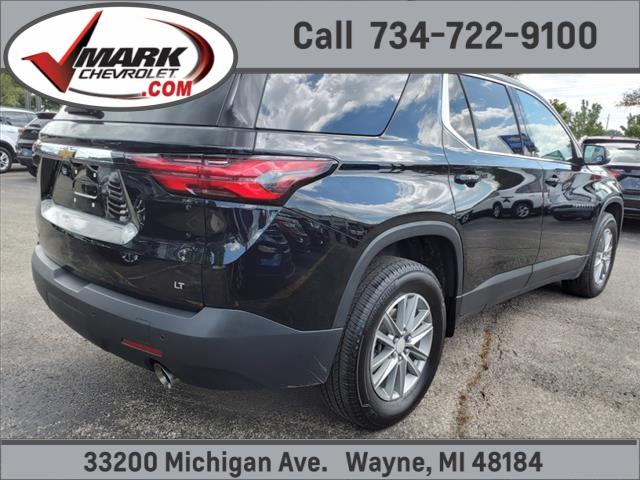 Used 2023 Chevrolet Traverse 1LT with VIN 1GNERGKW3PJ124586 for sale in Wayne, MI