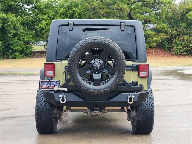 2013 Jeep Wrangler Unlimited Vehicle Photo in GAINESVILLE, TX 76240-2013