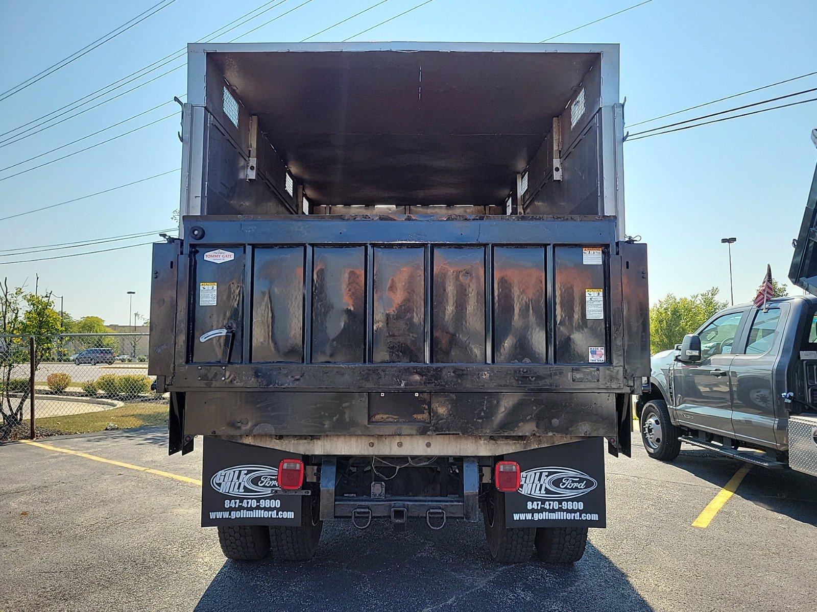 2017 Ford F650 Vehicle Photo in Plainfield, IL 60586