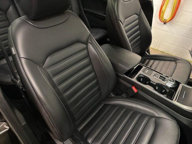 2020 Ford Edge Vehicle Photo in MEDINA, OH 44256-9631