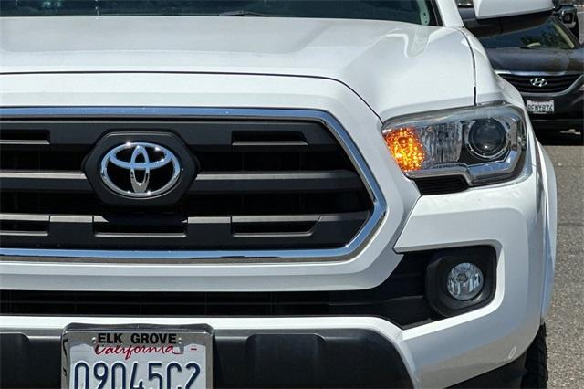 2016 Toyota Tacoma Vehicle Photo in ELK GROVE, CA 95757-8703