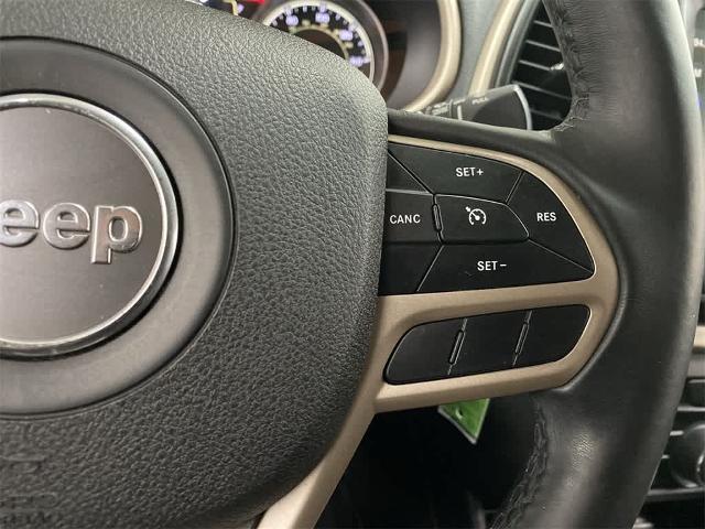 2017 Jeep Cherokee Vehicle Photo in PORTLAND, OR 97225-3518