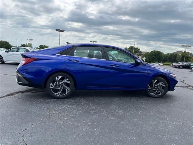 2024 Hyundai ELANTRA Vehicle Photo in O'Fallon, IL 62269